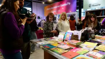 Once días de feria en Rosario: los libreros no podían creer quiénes se acercaron a los stands