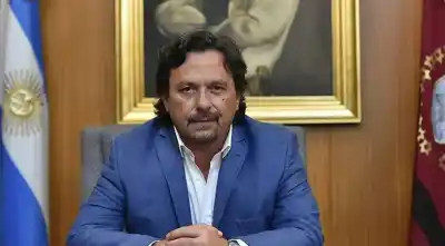 Sáenz firma con el CFI y las MiPyMEs salteñas quedan en el centro de la escena