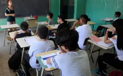 Tres chances para el secundario en Jujuy: qué pasa con los que se quedan sin vacante
