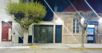 Apuntaron a la casa del tesorero del Banco Nación en Puerto Deseado, pero no contaban con quién estaba adentro