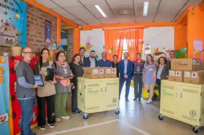 Chubut ya repartió tecnología en 114 escuelas: las aulas de la Confluencia sumaron un equipamiento clave