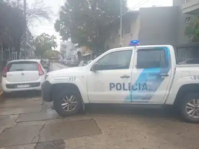 Revisaron su mochila y lo que encontraron desató un operativo policial en la escuela