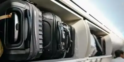 Cambios en el aeropuerto: lo que ahora puedes llevar en el avión y lo que sigue prohibido