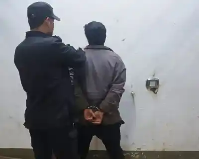 Salía a vender una granada en el barrio, pero la Policía ya lo estaba esperando
