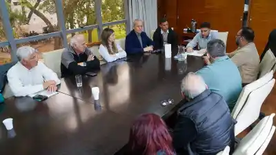 El carril de la ruta 21 que tenía en vilo a comerciantes y frentistas ya tiene respuesta de Vialidad