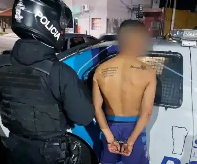 Una patota de 30 se agarró a golpes en pleno centro y terminó de la peor manera para una policía