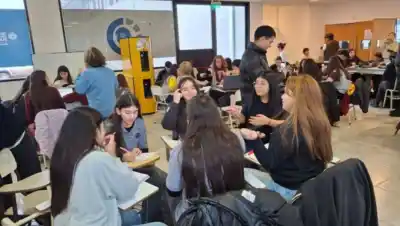Tenían que resolver un problema de lógica sin saber programar: lo que pasó los sorprendió