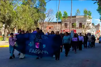 Victoria: caminaron en silencio hasta Tribunales por Fabiana Bruselario