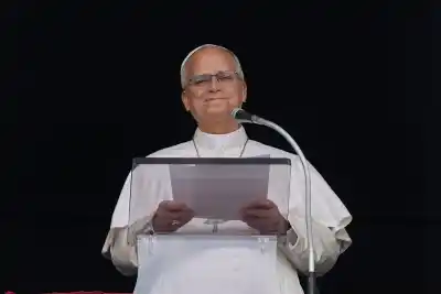 El papa León XIV asomó por la ventana tras la operación: qué dijo sobre su viaje a la Argentina
