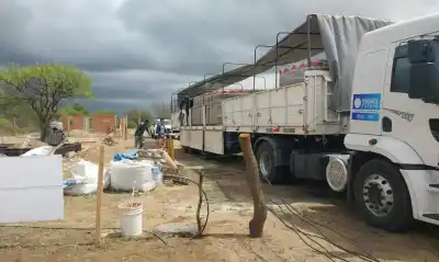 Ocho localidades de San Luis reciben los camiones de materiales: qué hay detrás de la entrega