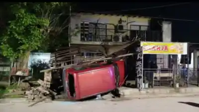 Volvía de Quilmes, perdió el control y terminó estampada contra un poste