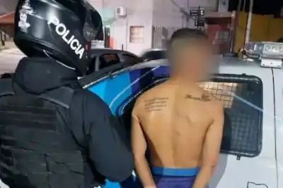 Fueron a separar una pelea de 30 personas y terminaron apedreados: hay dos demorados