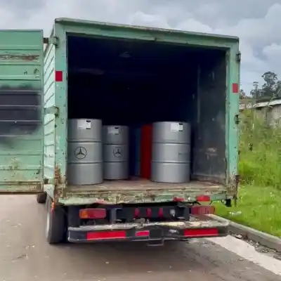 Se hacían pasar por acopiadores de cereales y las empresas de la Ruta 9 cayeron: tres presos