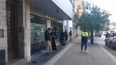 Irumpieron en la sede de los empresarios del transporte y lo que buscaban dejó al descubierto una trama judicial