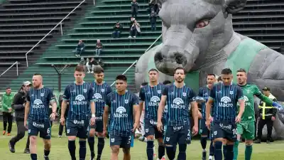 Gimnasia sumó un boleto para 2027, pero la cabeza está en otra pelea