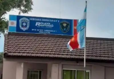 La orden judicial lo mantenía lejos de ella, pero igual se apareció en el barrio Industria