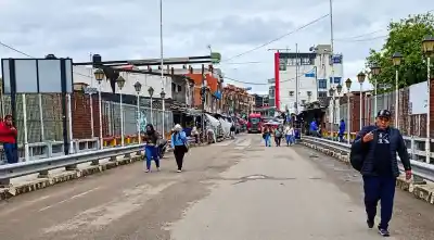El puente con Bolivia reabrió, pero a los bagayeros les cambiaron las reglas: cuántos viajes podrán hacer ahora