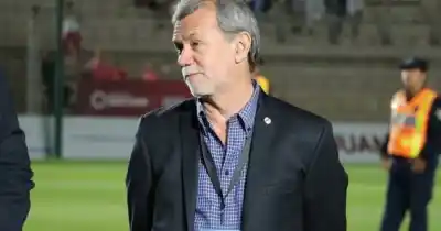 Dijo que se iba de San Martín y ya lo esperan para convencerlo de lo contrario
