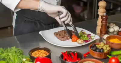 24 chefs se meten en la cocina por una causa que moviliza a Mendoza