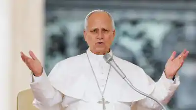 El arzobispo de Luján redobla la apuesta por la visita del Papa, pero el Gobierno frena: "Estamos aguardando"
