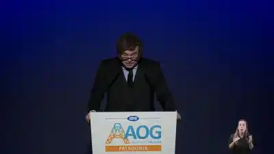 Milei llega a Neuquén y abre la AOG: 400 empresas y cuatro días de negocios