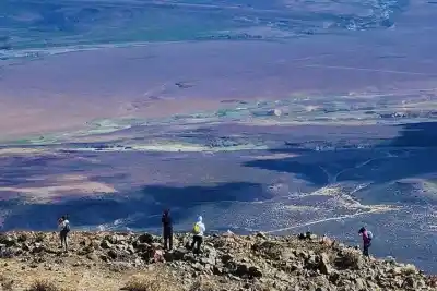 Neuquén suma un sendero de 12,3 km en el Cerro Negro: qué se puede ver en el nuevo circuito