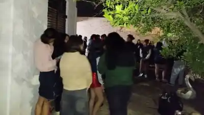 La fiesta en Caucete que terminó con 30 menores trasladados y la policía adentro de la casa