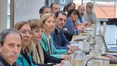 Los docentes bonaerenses dijeron que sí: el aumento llega en dos cuotas y con fecha de cobro