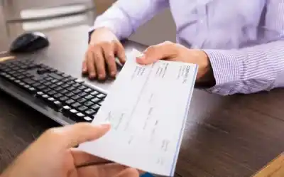 El gremio bancario logró un nuevo aumento y el sueldo inicial alcanza una cifra récord: ¿Cuánto cobrarán en marzo?
