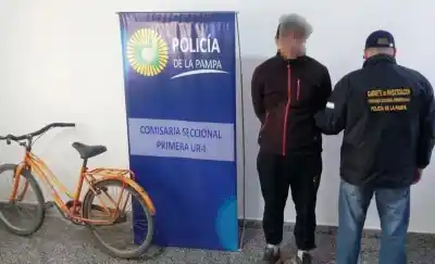 Lo venían siguiendo hace meses: pedaleaba por Villa Alonso y se llevaba algo más que mercadería