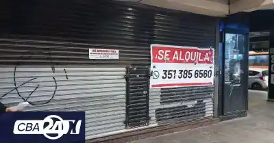 Cerraron la persiana y les colgaron un cartel: el mensaje que apareció en pleno centro