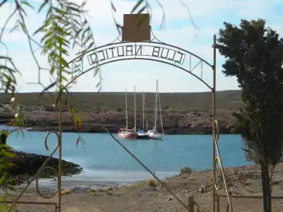 Construyeron Caleta Sara con sus manos hace 50 años y ahora les dan 10 días para irse