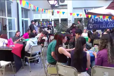 La UNER sopló 60 velas y la fiesta no tuvo nada de discurso