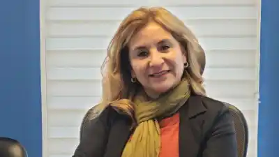 La jefa de los docentes va por la conducción de la CTA y apuntó contra el "trampolín político"