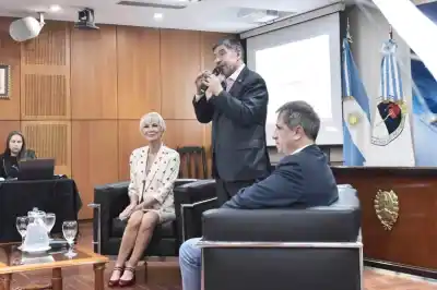 Una mujer recibió un homenaje inesperado y su reacción dejó a todos conmovidos