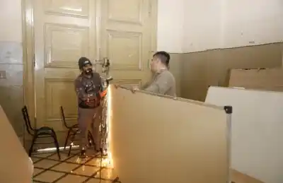 Obras en emblemático colegio: lo que encontraron al levantar los pisos dejó a todos sorprendidos