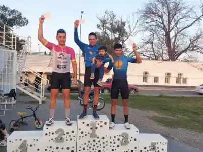 Carlos Castillo fue imparable en el Ciclismo Tucumano