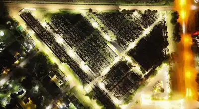 Diez columnas nuevas y un tendido que anticipa otro cambio en el Cementerio de General Pico