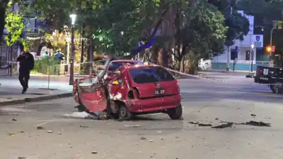 El control de tránsito que intentó esquivar terminó contra un árbol: quién era el joven que murió