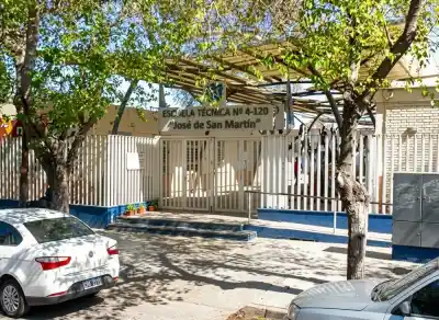 Dejó su correo abierto en la escuela y un alumno encontró su Drive: ahora hay tres señalados