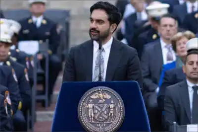 El alcalde de Nueva York denunció al ICE y armó una demanda contra Trump: qué encontró en la norma