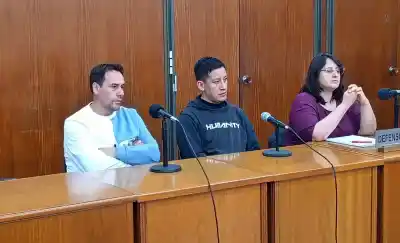 La excusa de dos policías por el crique que se llevaron de una gomería