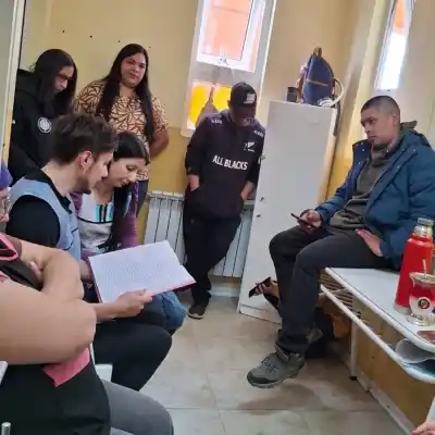 Tolhuin: la Escuela 45 quedó sin insumos de limpieza y UPCN formalizó el reclamo
