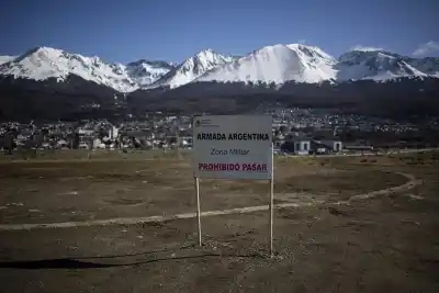 La base naval que Milei anunció en Ushuaia ya lleva 4 años: lo que hay adentro no cierra