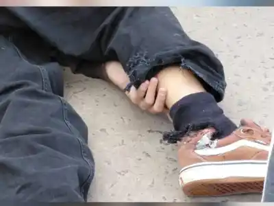 Le dispararon a un acompañante en plena persecución y la versión oficial no lo menciona