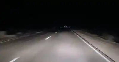 Una novia de blanco aparece de noche en los caminos del valle termal: el grito que hiela la sangre