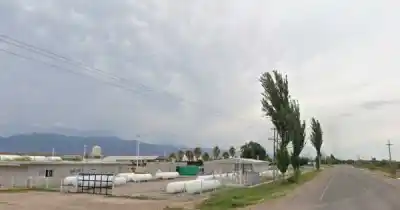 Hicieron un boquete en la pared de una planta de gas y se llevaron seis garrafas