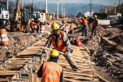 Lluvias en Tucumán: por qué 6 de cada 10 obreros de la construcción no pueden trabajar