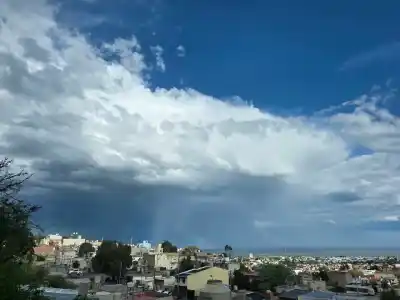 Comodoro se complicó con la lluvia: el dato que explica por qué el agua arrasó en Kilómetro 3