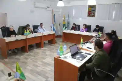 El intendente llevó los créditos al Concejo, pero faltó el funcionario que debía explicar las cuentas